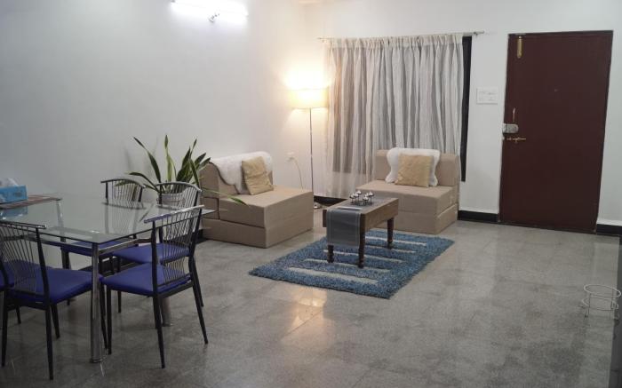 Pet Friendly Villa Near Airport+2KM+Bathtub+3BHK