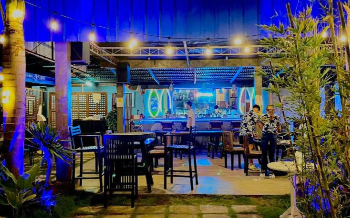 The Beachhouse and Bar