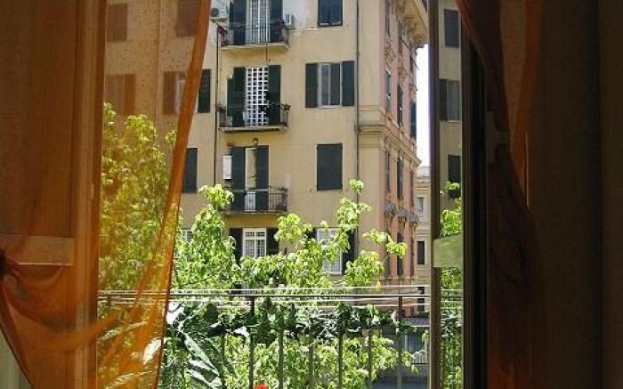 Via Boezio 33, elegant, in the center of Rome