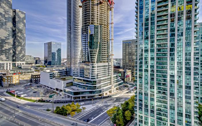 Yonge Street Downtown Toronto Condos