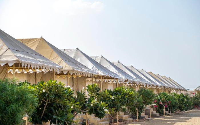 Sunrise Desert Resort  with Swimming Pool