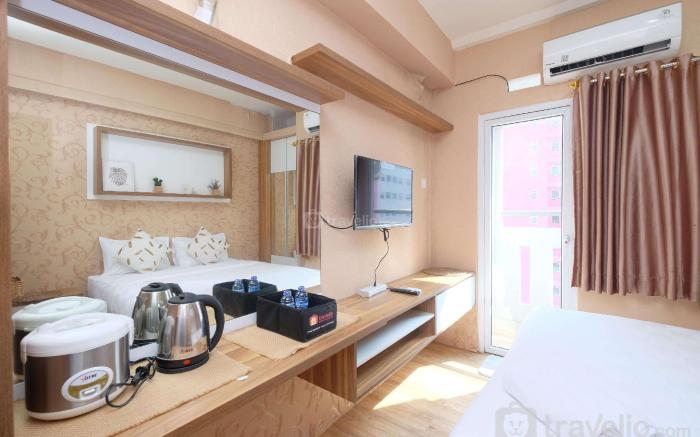 Fancy Studio at Green Pramuka City By Travelio