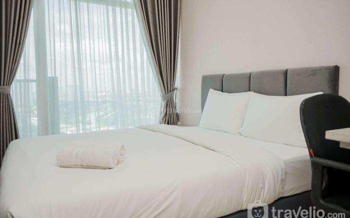 Nice Studio at Tree Park City Cikokol By Travelio