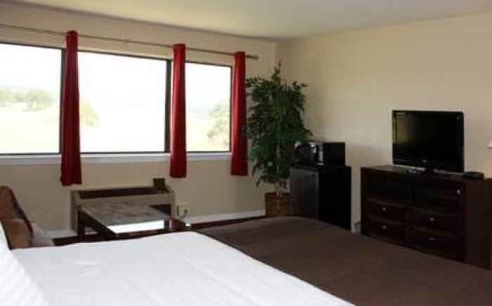 Shenandoah Inn, MAJOR CREDIT CARDS REQUIRED for check in