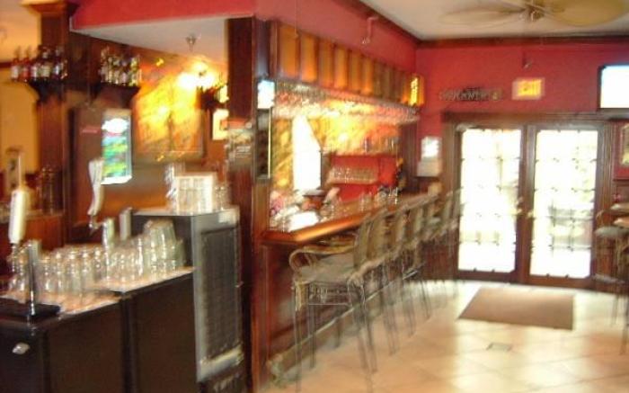 Peninsula Bed & Cocktails