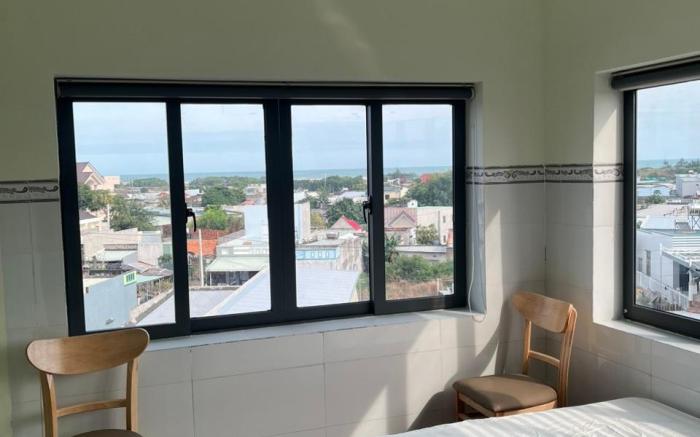 Hotel Toàn Thịnh, view biển Bình Châu