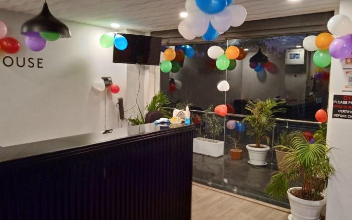 Hotel Townhouse at Udaipur City Railway Station