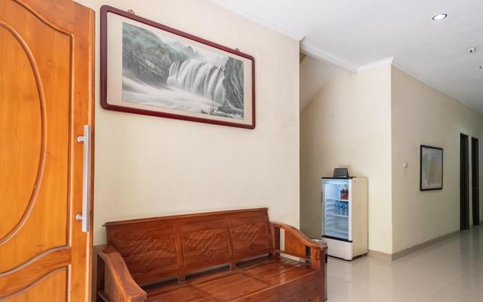 TwoSpaces Living at Toedjoeh Enam Homestay Surabaya