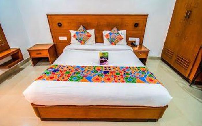 Hotel Kurunji Meridian