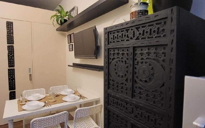 Asian Themed 1BR w/ View Near Airport & Sky Way 55