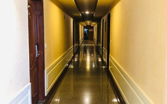 Astra Hotels & Suites - Kadubisanahalli