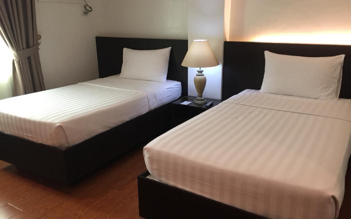 TOP STAR HOTEL OTON