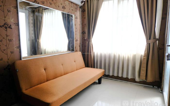 Homey and Cozy 2BR Jarrdin Cihampelas By Travelio