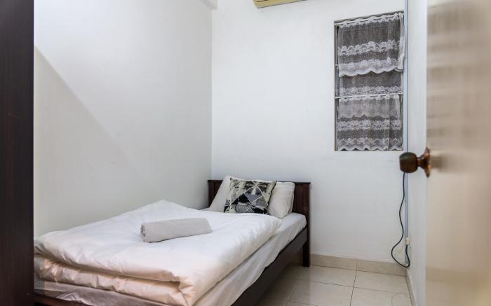 Berlian @ MyRehat Tropics 2 Bedrooms