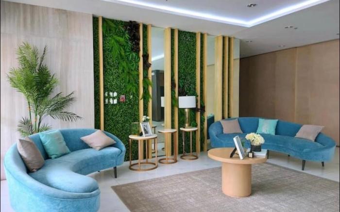 Cozy and Elegant Condo at The Heart of The City