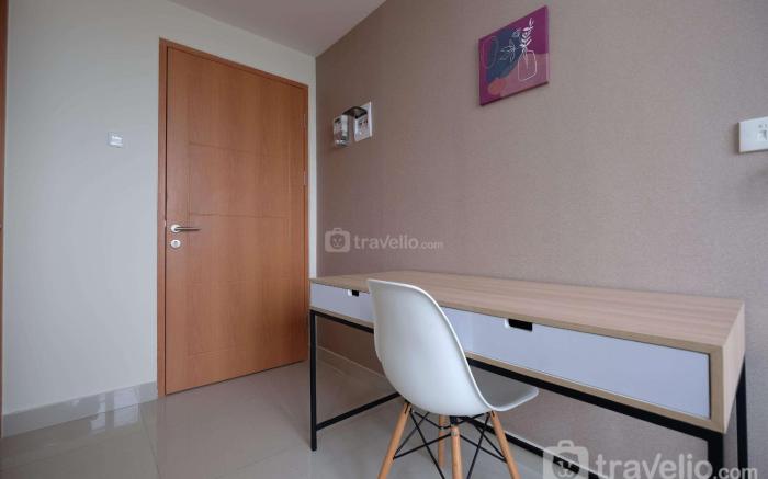 Nice 2BR 26th Floor Evenciio Margonda By Travelio