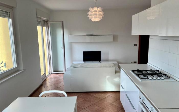 Gusela gioiello vicino al centro