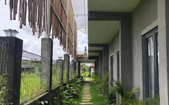 sawah tamanan villa and resort