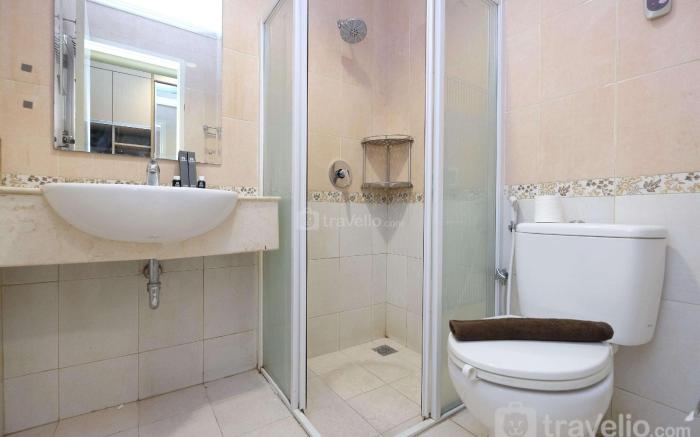 Comfort Strategic 1BR at The Boulevard By Travelio