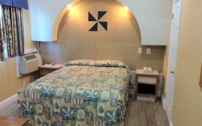 Reedley Inn