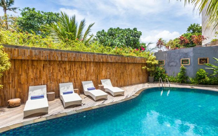 Alron Hotel Kuta Powered by Archipelago