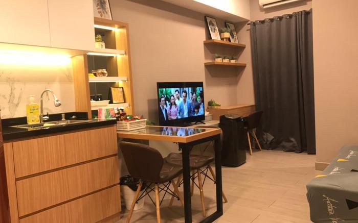 MTOWN RESIDENCE 2BR @SUMMARECON BY GIZL LUXURY