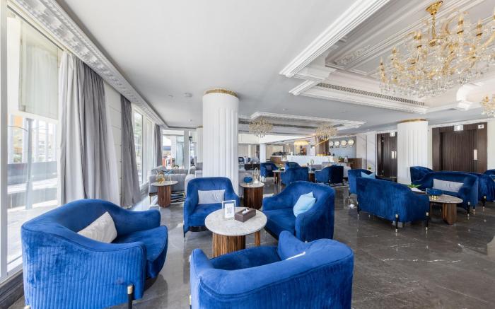 Luxury Night Hotel