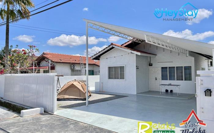 Klebang Villa 17Pax PrivateSwimmingPool TownArea by HeyStay Management