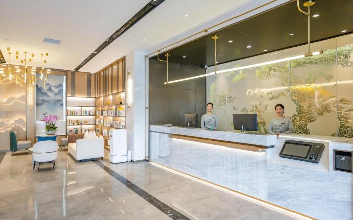 Atour Hotel Hefei Binhu Sunac Park Shenwan Metro Station