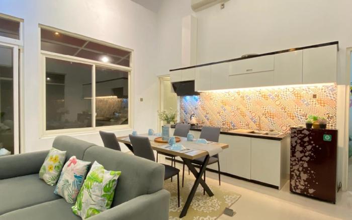 Karabineri Jogja Romantic Private Pool Room 