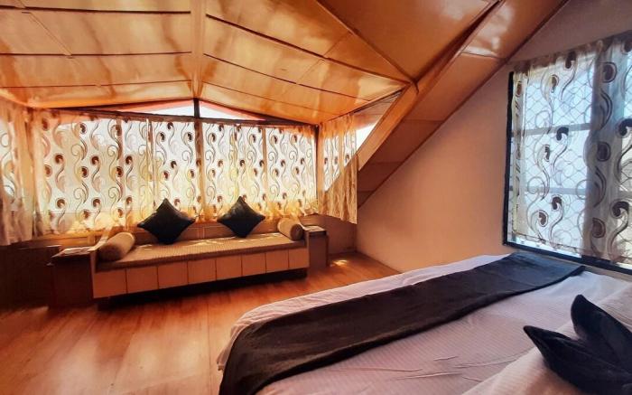 Mountain View 2bhk||Amazing sunset||Open terrece||