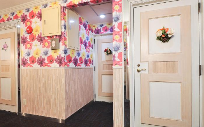 Roselips Tsuruhashi (Adult Only)