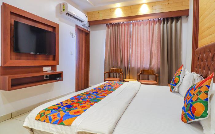 FabHotel Grand Arya
