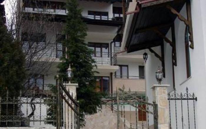 Centaur Family Hotel
