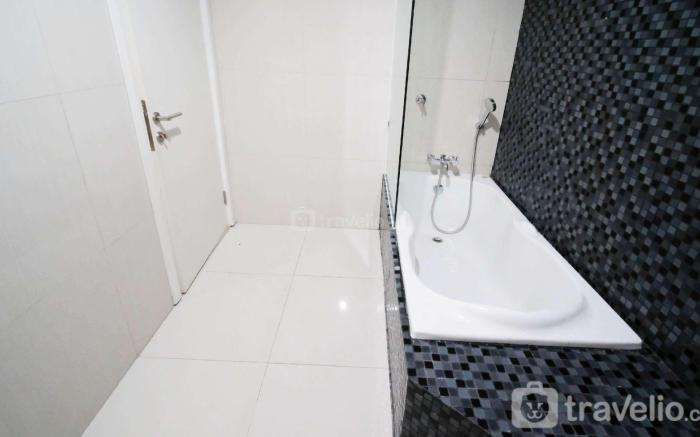 Spacious 2BR Via and The Vue Surabaya By Travelio