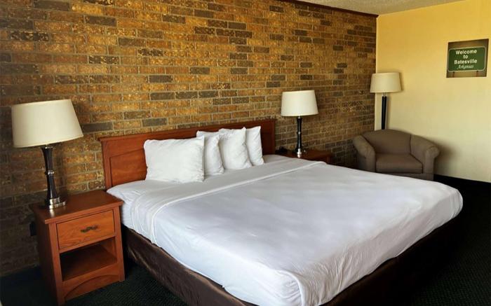 Days Inn by Wyndham Batesville AR