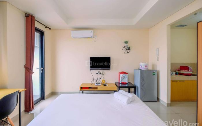 Comfort Studio Room at Kebayoran Icon By Travelio