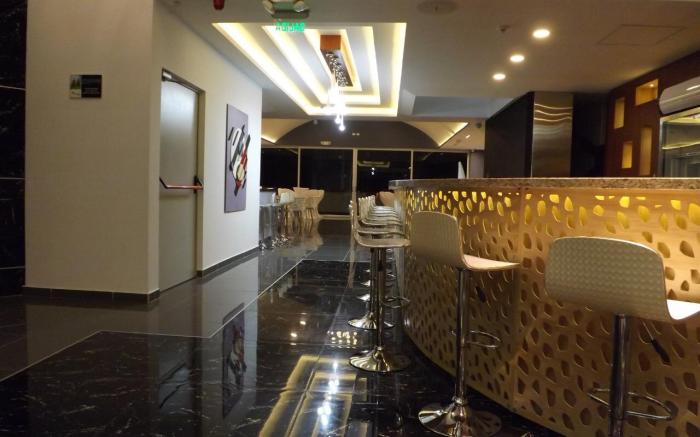 LUMA PLAZA HOTEL