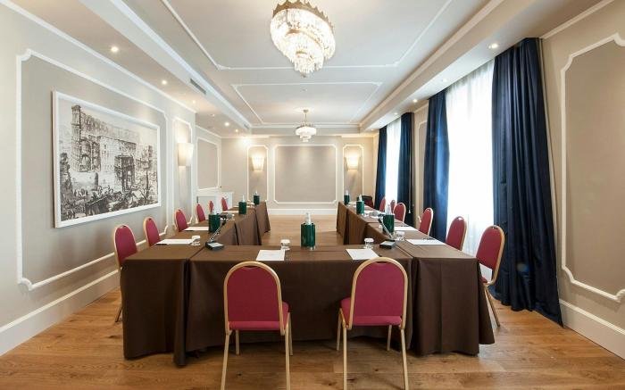 Sina Bernini Bristol, Autograph Collection