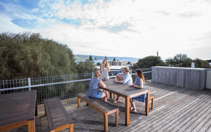 YHA Apollo BAY