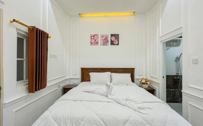 Sakura Guest House by The Lavana