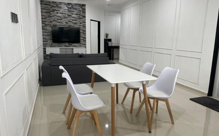 Laena Homestay Kangar