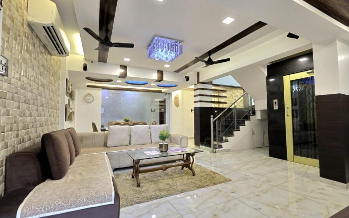 West Coast Villa-Large groups/Personal Butler 