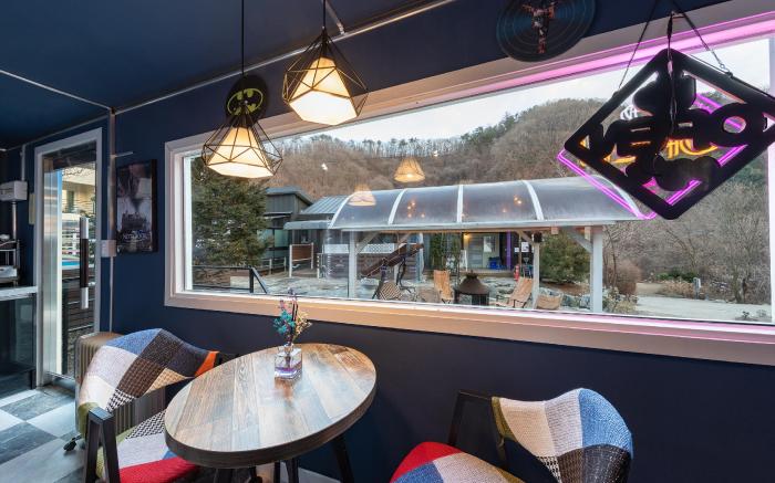 Goodplace notebook couple stay