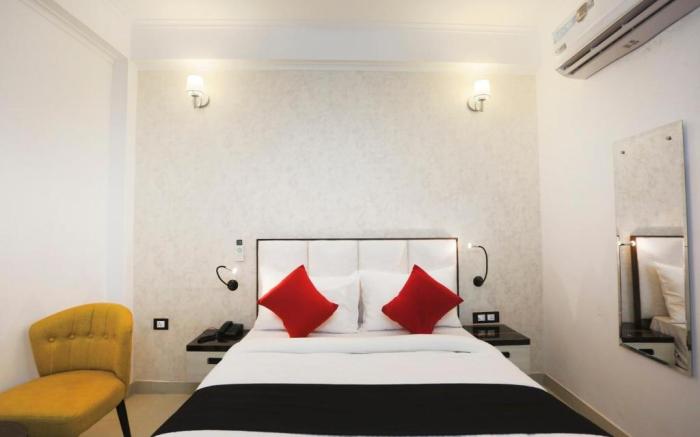 M K Hotel & Restaurant