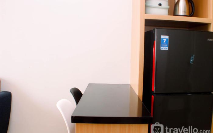 Comfort 1BR Vasanta Innopark Apartment By Travelio