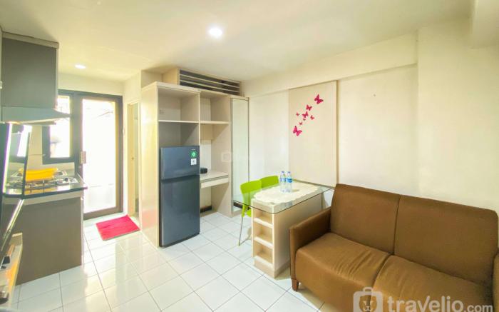 Homey 2BR Modern Design Kebagusan City By Travelio