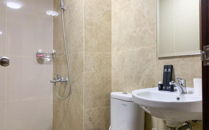 Comfort 2BR at Transpark Cibubur Apt By Travelio