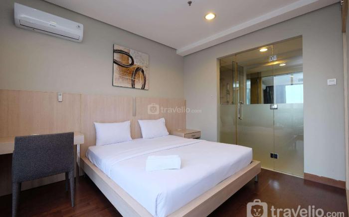 Exclusive Comfy Studio Kemang Mansion By Travelio
