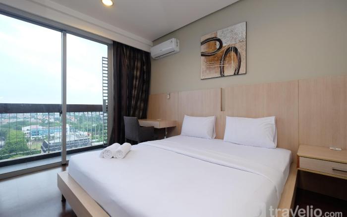 Exclusive Comfy Studio Kemang Mansion By Travelio